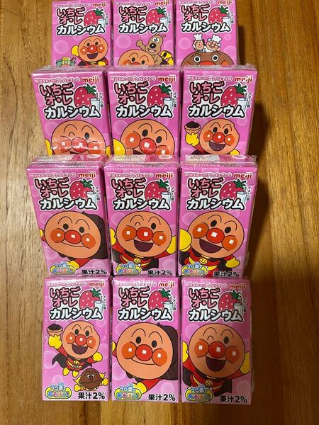 明治それいけ!アンパンマン いちごオ・レ カルシウム 12本