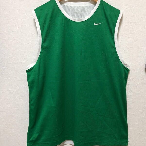 NIKE バスケットボールシャツ グリーン×ホワイト リバーシブル ナイキ ノースリーブ