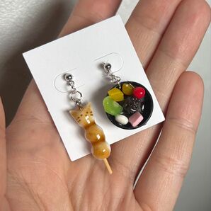 ミニチュアフード ピアス みたらしにゃんご あんみつ