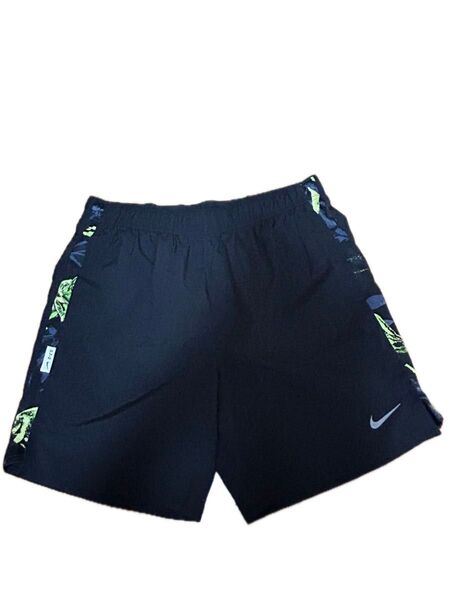 NIKE ハーフパンツ