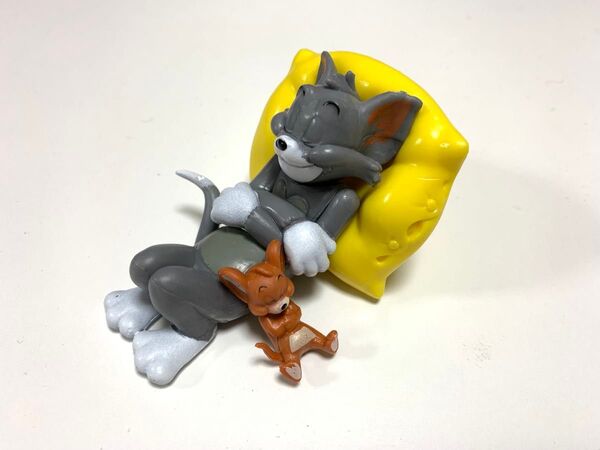 ★早い者勝ち★ トムとジェリー フィギュア 未開封品