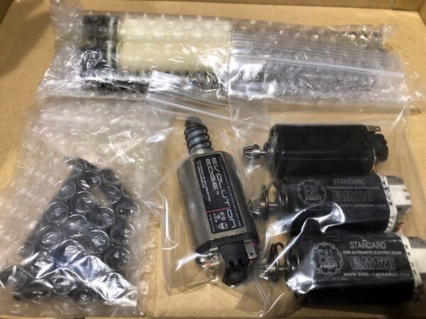【エアガンパーツ②】東京マルイピストン等電動ガン内部パーツ7種、複数個セット