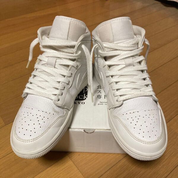 NIKE WMNS AIR JORDAN 1 MID ナイキ ウィメンズ エアージョーダン1