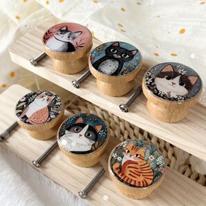 猫イラストの引き出し取っ手