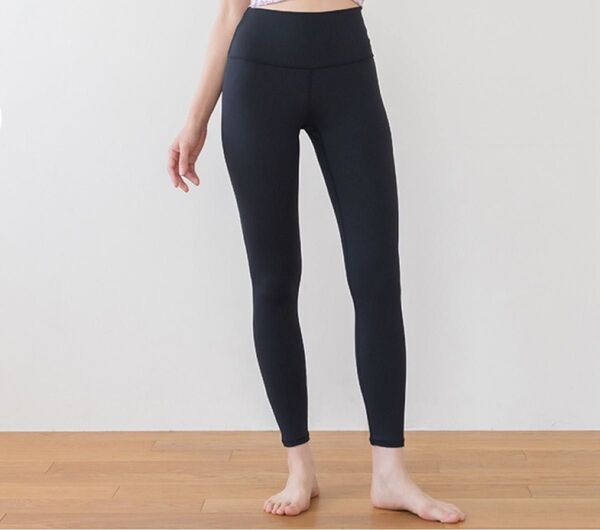 【新品 Mサイズ】 SUKALA スカーラ ベーシックレギンス ヨガパンツ黒 ブラック