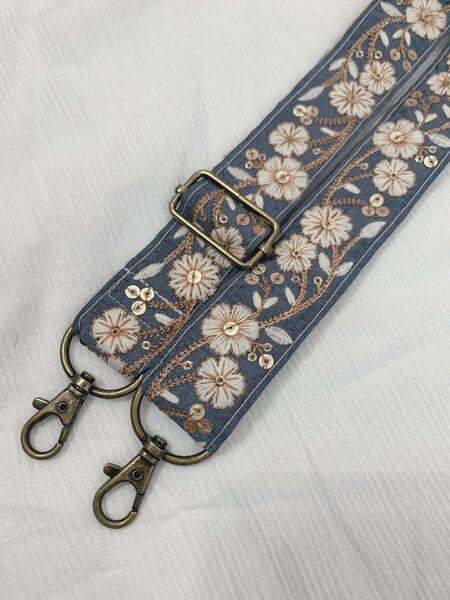 スマホショルダー ショルダーストラップ 【インド刺繍リボン】ブルー 青