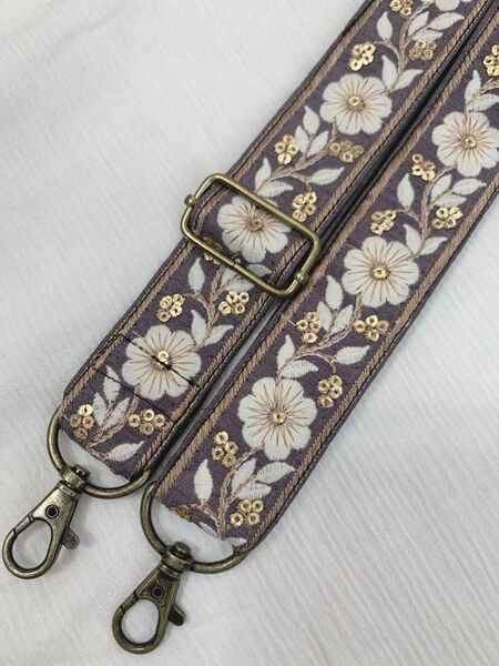 スマホショルダー ショルダーストラップ 【インド刺繍リボン】紫 パープル