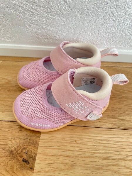 New Balance ピンク ベビーシューズ サンダル 208First PK