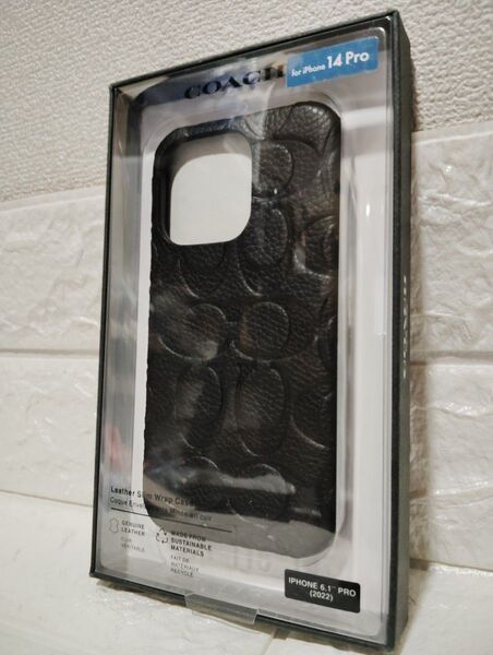 新品未使用品 COACH コーチ iPhone 14 Pro Coach Slim Wrap - Pebbled Black