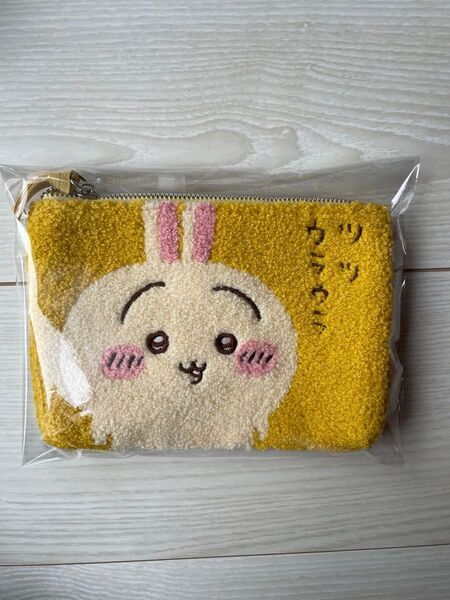 ちいかわ サガラ3ポケットポーチ うさぎ サガラ刺繍