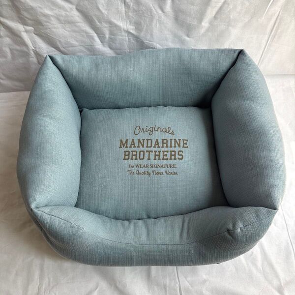 MANDARINE BROTHERS CUDDLER ペットベッドS