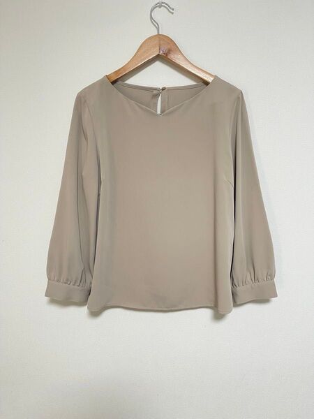 美品 ナチュラルビューティーベーシック ブラウス S
