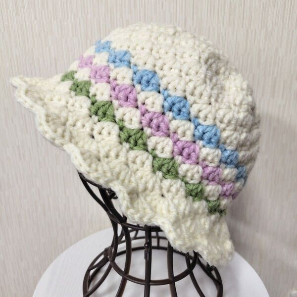 松編みのニット帽(ホワイト系) | ハンドメイド 手編み ニット帽 帽子 毛糸 ハット