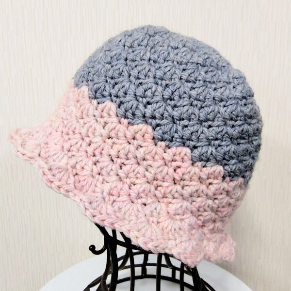 松編みのニット帽(グレー&ピンク) |ハンドメイド 手編み ニット帽 帽子 毛糸 ハット