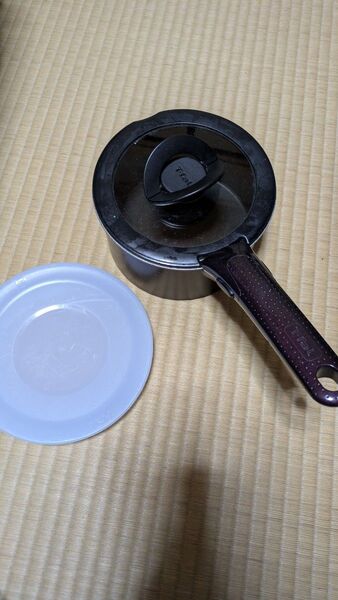 ティファール T-FAL 小鍋17センチ 蓋、保存蓋、持ち手付き 調理器具
