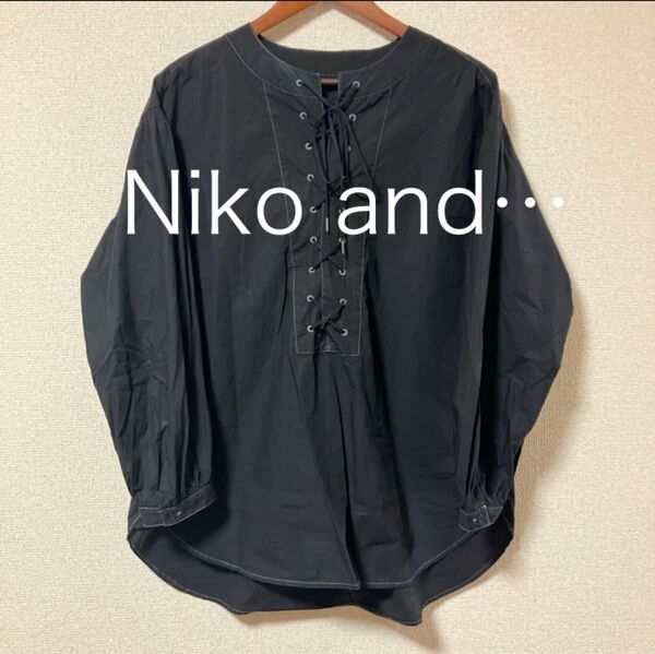 Niko and… ニコアンド チュニック レースアップワイドブラウス