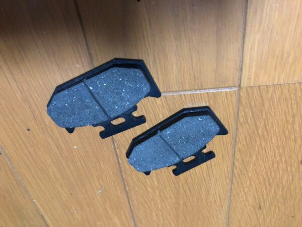 カワサキkdx125SR ブレーキパッド