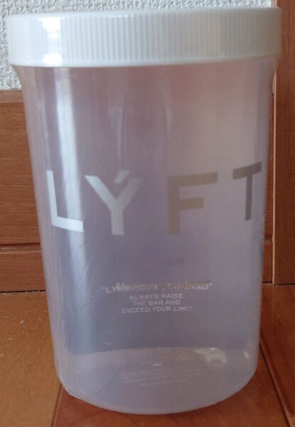 LYFT Small Shaker Bottle 500ml - White