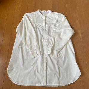 earth ワンピース 白 シャツ 綺麗めおしゃれシンプルモノトーン