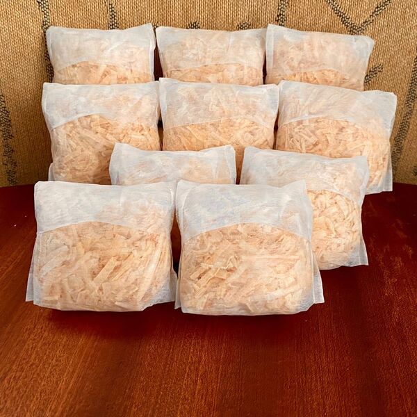 53 削りたてをお届けします 国産 ヒノキチップ ひのきおがくず 檜チップ 香り袋 おがくず10袋
