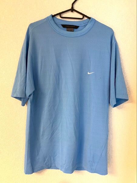 NIKE Tシャツ