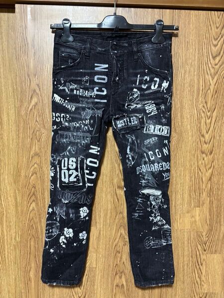 DSQUARED2 デニムパンツ ペイント ロゴ ブラック