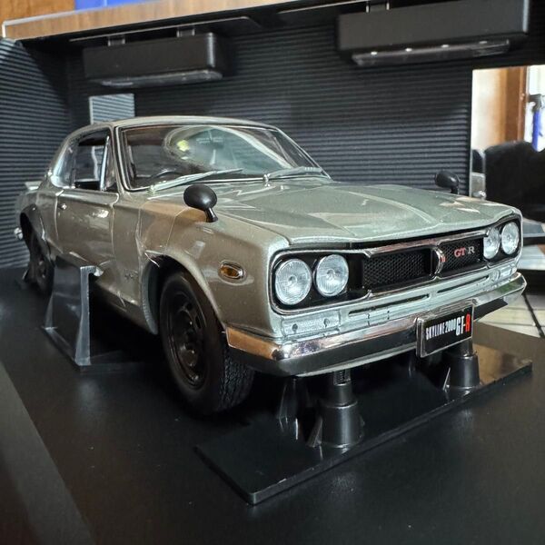 絶版京商1/18スカイライン2000GT-R KPGC10