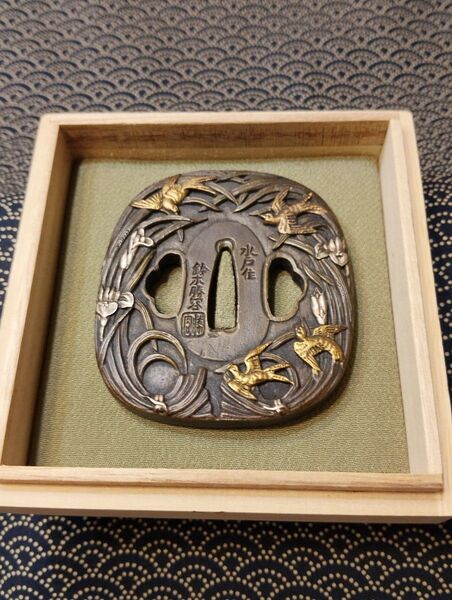 【雅】値下げ 刀剣装具、 鍔、 刀装具、 鐔、 武具 日本刀、模造刀、 居合刀、 つば、在銘