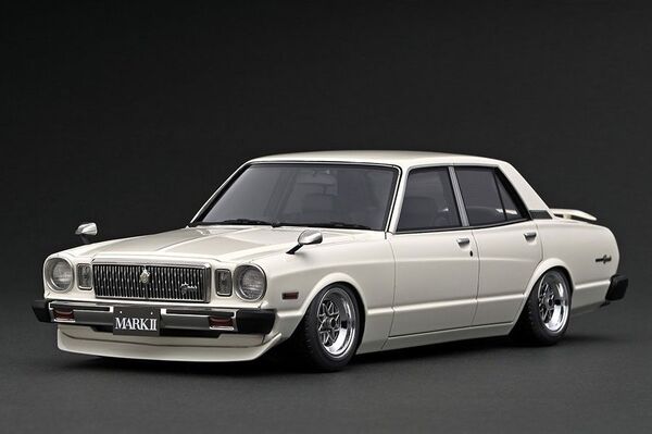 在庫整理 イグニッションモデル 1/18 IG3433 1/18 Toyota MarkⅡ Sedan Grande (MX41)