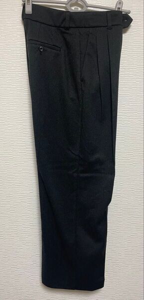 美品 GU ヘリンボーンタックワイドパンツ ダークグレー Mサイズ
