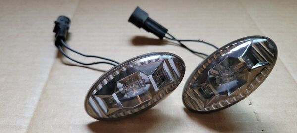 【ジャンク】スズキ ワゴンR MH21S フェンダーサイドLEDウインカー 2個セット