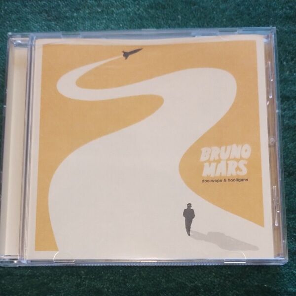 BRUNO MARS CD doo-wops Hooligans ブルーノ マーズ