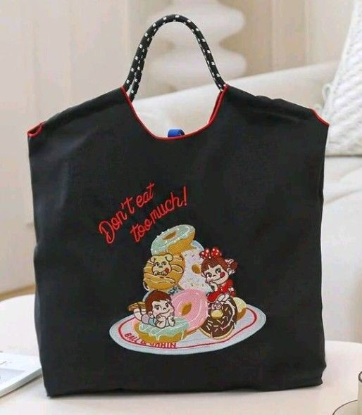 0956 刺繍ナイロン トートバッグ エコバッグ Mサイズ ペコちゃん&ドーナツ柄 ブラック