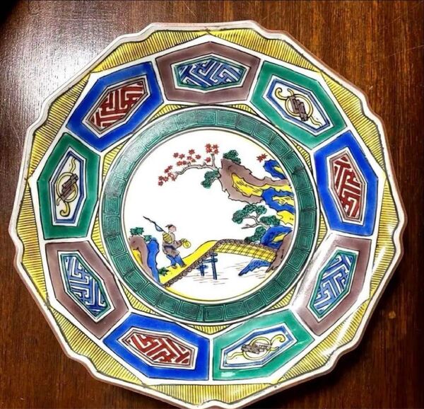 九谷焼大皿 九谷陶秀 高台大盛り皿 尺皿30cm 九谷五彩 飾り皿 未使用美品 飾皿 九谷焼 色絵 金彩 皿 アンティーク 大皿