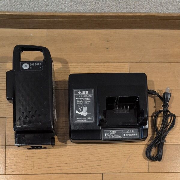 長押し5点灯 Panasonic 電動自転車バッテリーNKY576B02A & 充電器NKJ069Z2