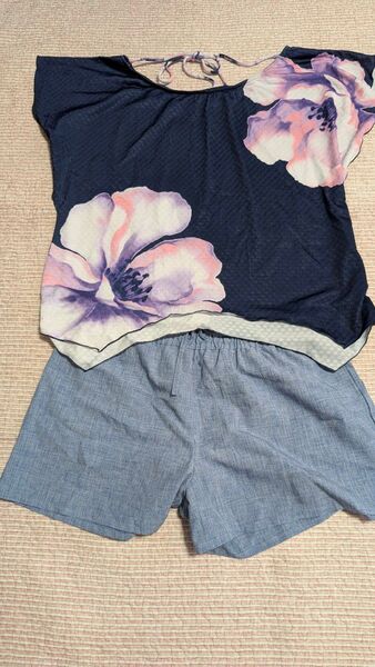 レディース 花柄ビキニ+ショートパンツ+Tシャツ LL