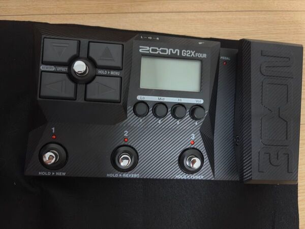 ZOOM G2X FOUR マルチエフェクター