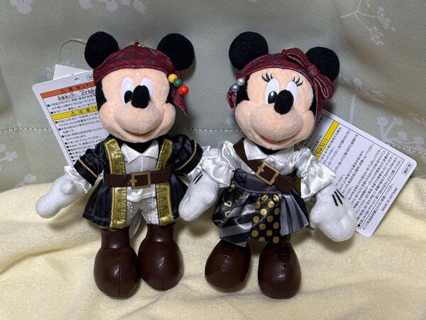 まとめ売り可能パイレーツ ぬいぐるみバッジ ミッキー・ミニー 2点セット①