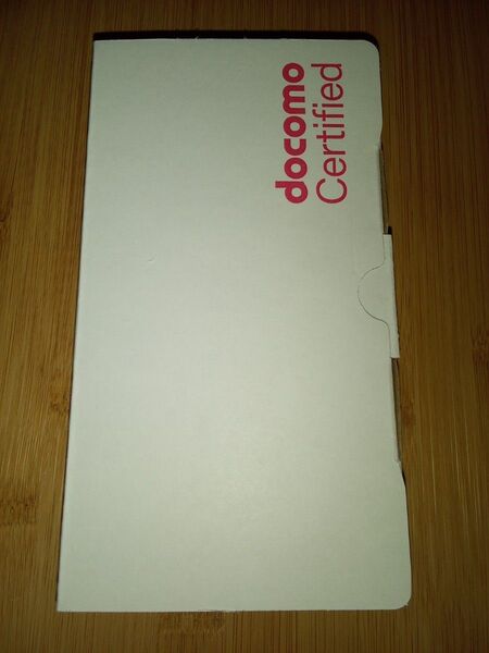 【美品】iPhone15 128G ホワイト系色【Docomo Certified】