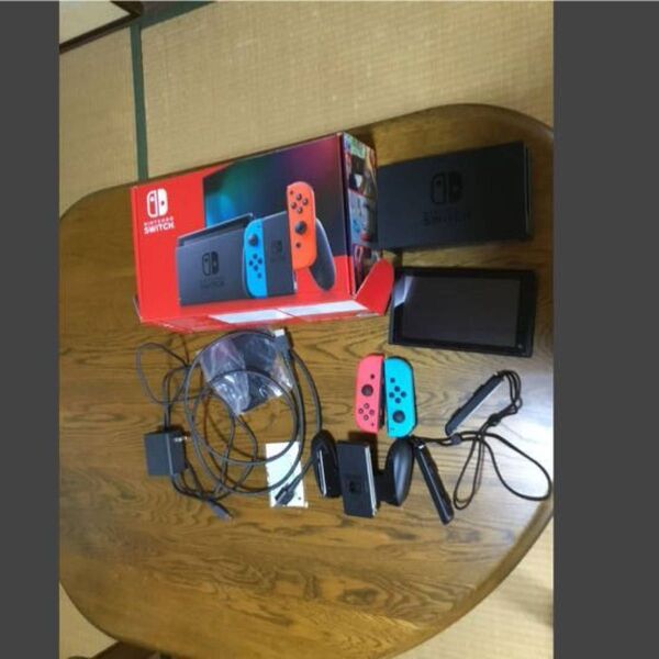 美品 Nintendo Switch 本体 ソフト付き マリオカートデラックス8. switch sports