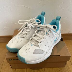 YONEX テニスシューズ パワークッション106 レディース