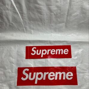 Supreme 25SS立ち上げ ショッパー 中