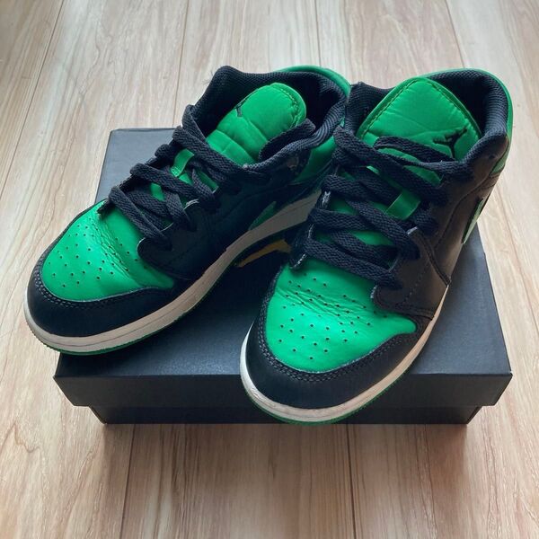NIKE AIR JORDAN 1 LOW 22.5cm グリーン