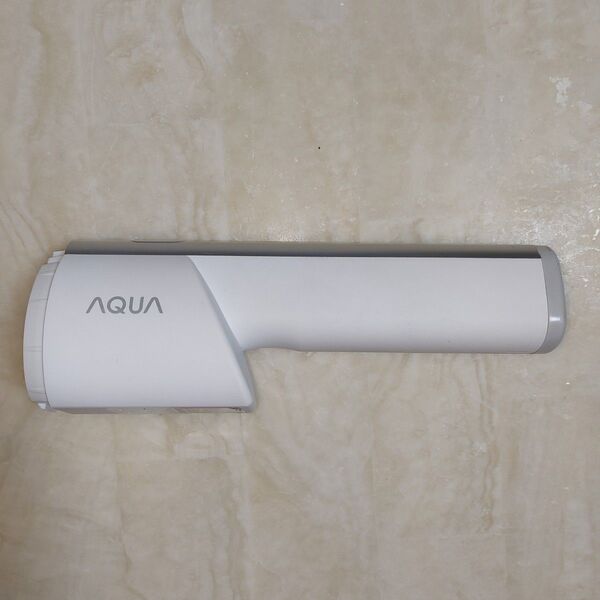 AQUA コードレススティッククリーナー AQC-HX1R W 本体のみ