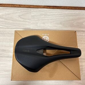 フィジーク Fizik Argo Tempo サドル(キャニオン車取外し品)
