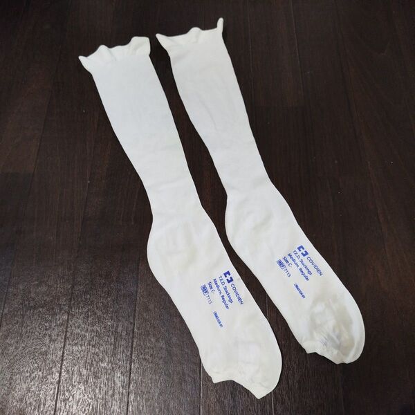 COVIDIEN 医療用弾圧ストッキング 着圧ソックス Medium Regular サイズ C-