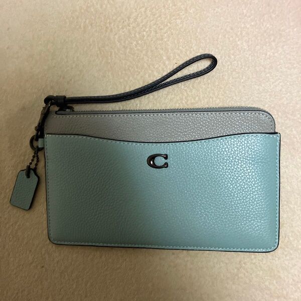 COACH【オンライン限定】Lジップ リストレット カラーブロック