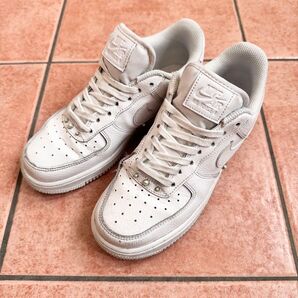 NIKE(ナイキ)エアフォース1 ロー '07 SE パールズ ホワイト