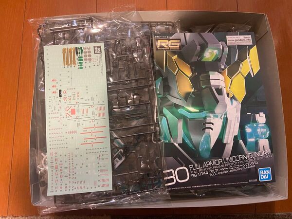 【未組立品・訳アリ】RG 1/144 フルアーマー・ユニコーンガンダム