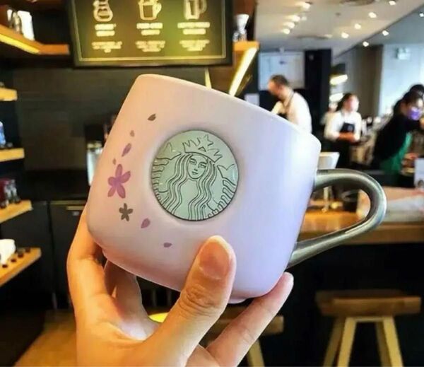 マグカップ新品未使用 容量355ml 箱付き 美品プレゼント最適
